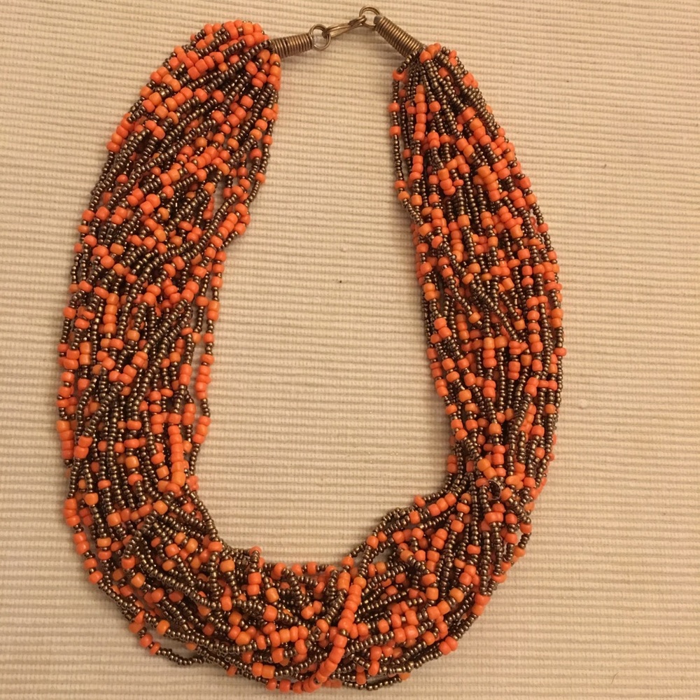 Orange beds necklace